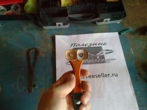 Приспособление для чистки рыбы своими руками