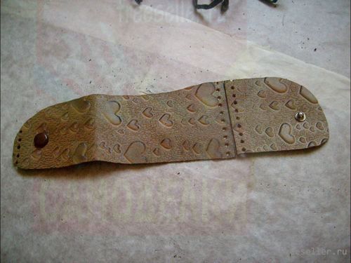 Процесс изготовления кожаного браслета своими руками