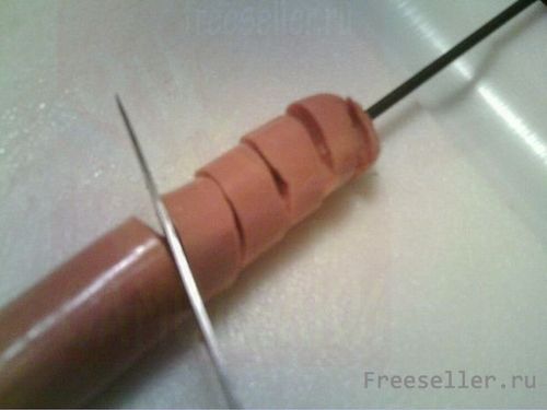 Как приготовить спиральные сосиски