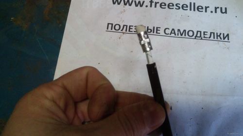 Процесс изготовления тайника для шпаргалок в карандаше