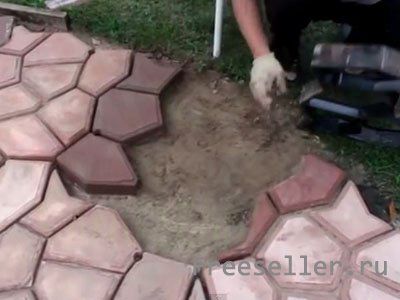 Садовая дорожка своими руками Часть 4 - Подрезка плиток