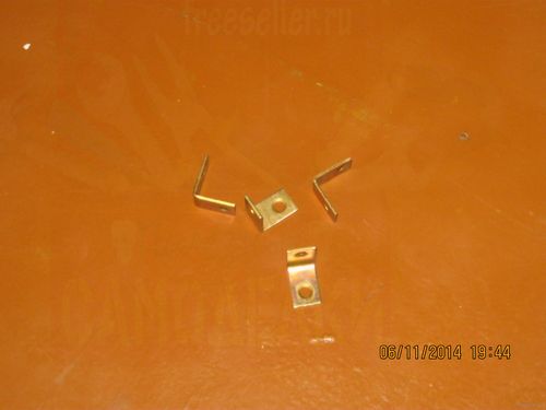 Процесс изготовления самодельной полочки для клавиатуры