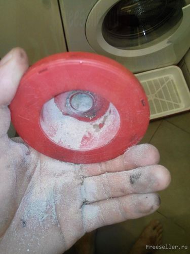 Как просверлить отверстие без пыли и пылесоса