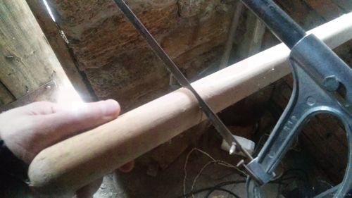 процесс изготовления ручного бутылкореза