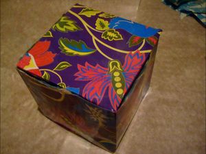 Подарочная коробка из бумажного пакета