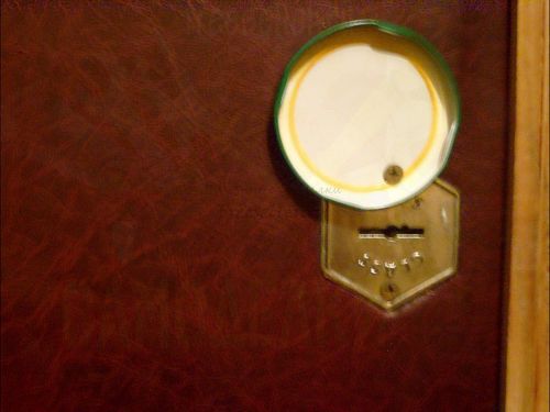 Закрываем замочную скважину простым способом