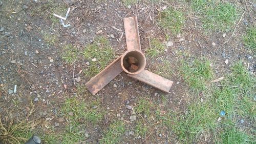 Процесс изготовления триноги для елки