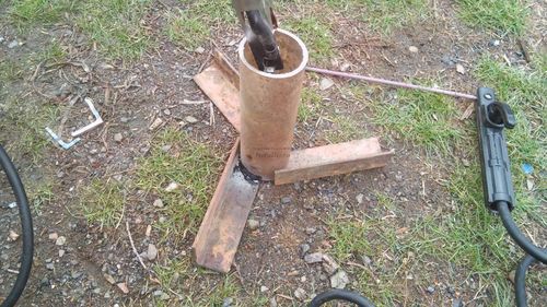 Процесс изготовления триноги для елки