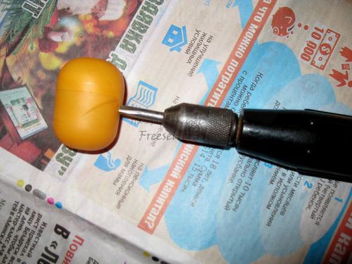 Процесс изготовления сюрреалистичной ёлочки с овечками