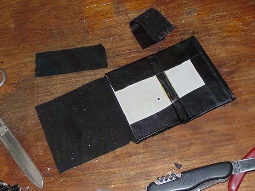 Процесс изготовления чехла для телефона из кожи