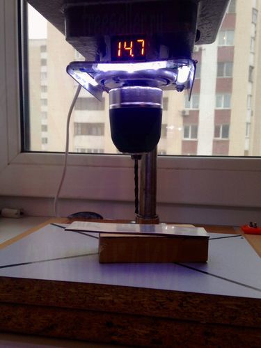 Сверлильный станок из фотоувеличителя