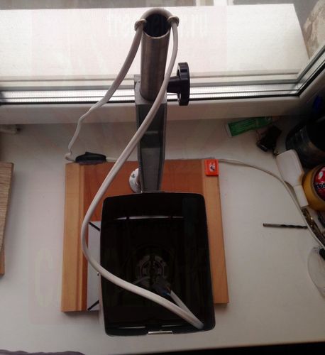 Сверлильный станок из фотоувеличителя