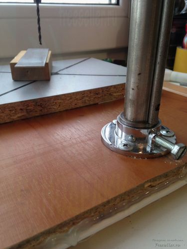 Сверлильный станок из фотоувеличителя