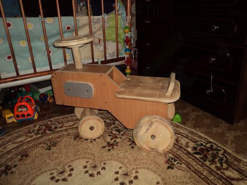 Трактор для ребенка своим и руками из ЛДСП