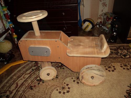 Трактор для ребенка своими руками из ЛДСП