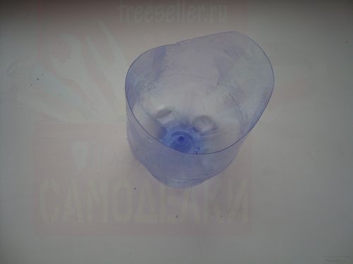 Процесс изготовления самоделки для выращивания цветов дома