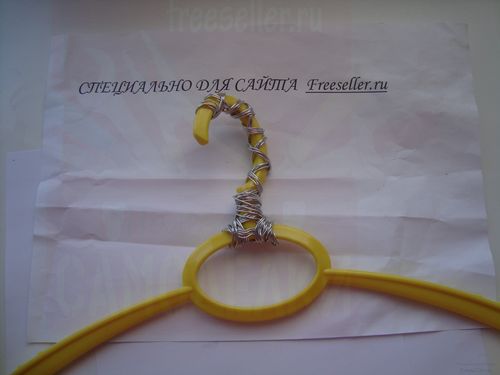 Как починить пластиковую вешалку