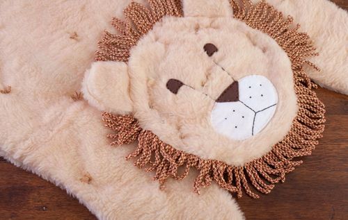 Плюшевый коврик в виде животного своими руками