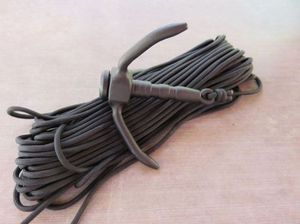 Легкий и прочный абордажный крюк можно сделать своими руками.