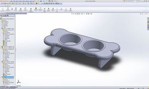 Проект стола для собак в форме лакомства