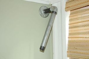 Процесс изготовления полки из стальных труб