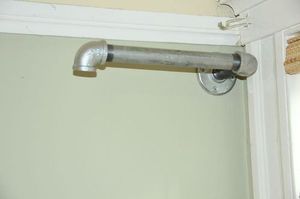 Процесс изготовления полки из стальных труб