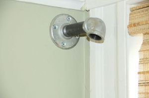 Процесс изготовления полки из стальных труб