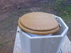 Процесс изготовления компостного туалета