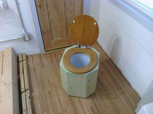 Компостный деревянный туалет своими руками