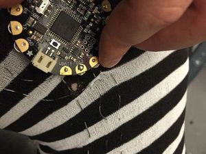 Процесс изготовления туфелек Дороти своими руками