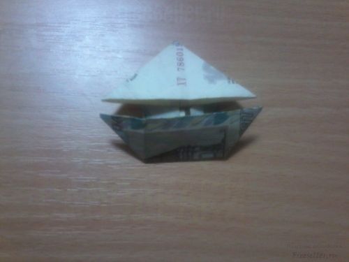 Как сделать лягушку из купюры в технике оригами.