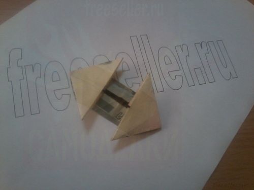 Делаем гоночку из купюры в технике оригами