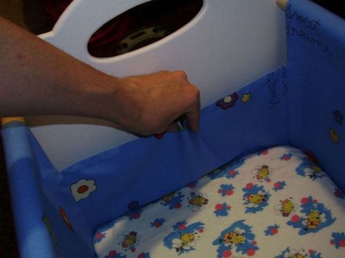 Как сделать детскую кроватку своими руками