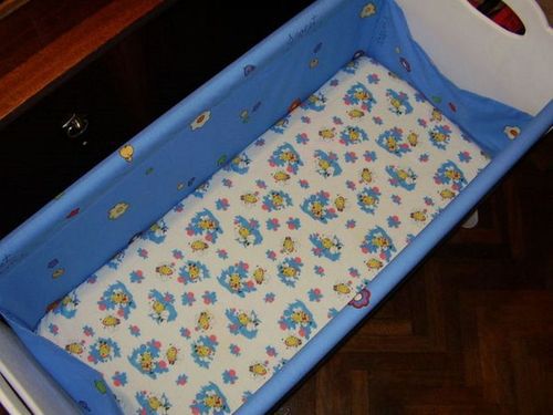 Как сделать детскую кроватку своими руками