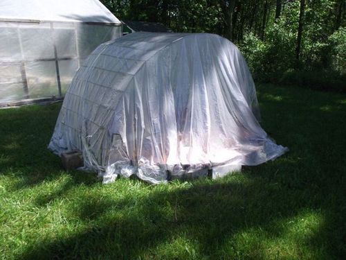 Оригинальная клумба своими руками