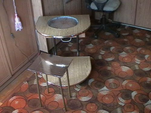 Cтолик на колесах трансформер с подсветкой