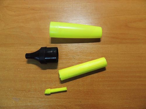 Процесс ремонта клеевого пистолета