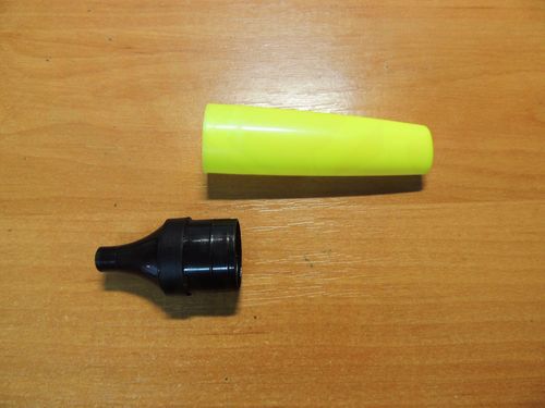 Процесс ремонта клеевого пистолета