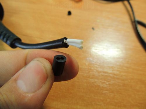 Процесс ремонта клеевого пистолета