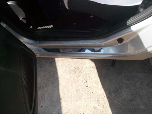 Установка накладок на пороги Калина 2