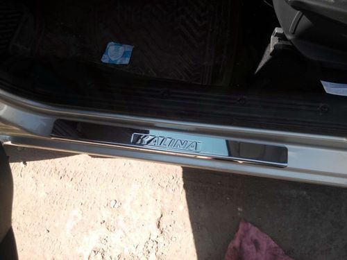 Установка накладок на пороги Калина 2