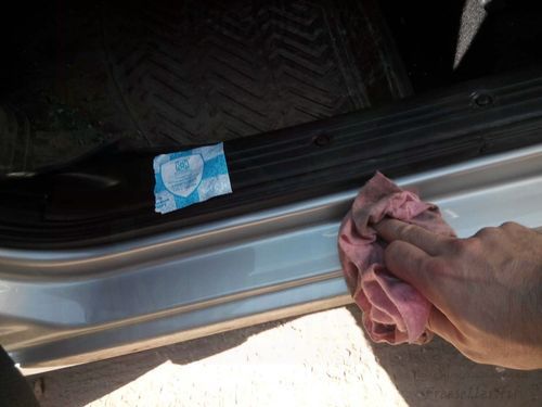 Установка накладок на пороги Калина 2