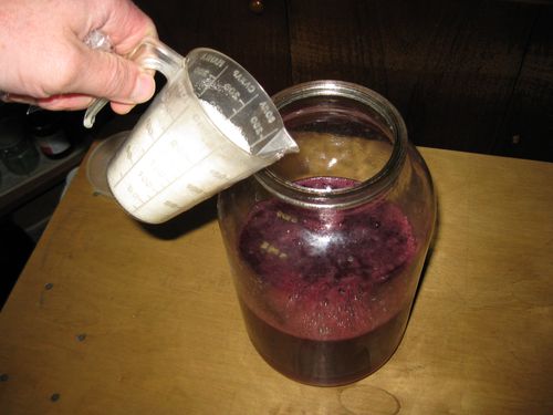 Домашнее вино из крыжовника и смородины