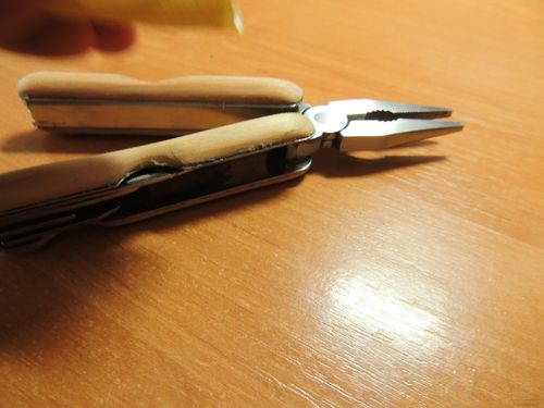 Процесс Изготовление рукояток для мультитула