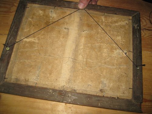 Простой способ повесить картину наклонно