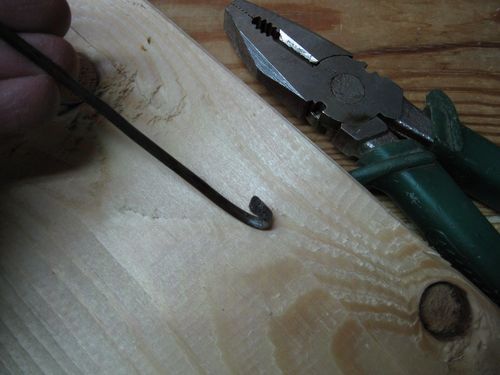 Процесс изготовления приспособления для чистки стиральной машины