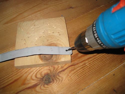 Скребок для чистки штамбов плодовых деревьев своими руками - процесс изготовления