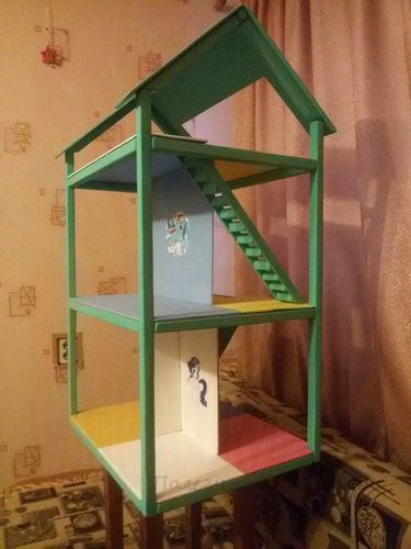 Самодельный Кукольный домик