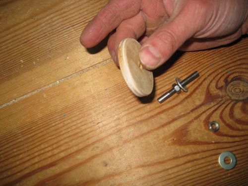 Оправка для токарной обработки мелких деревянных деталей