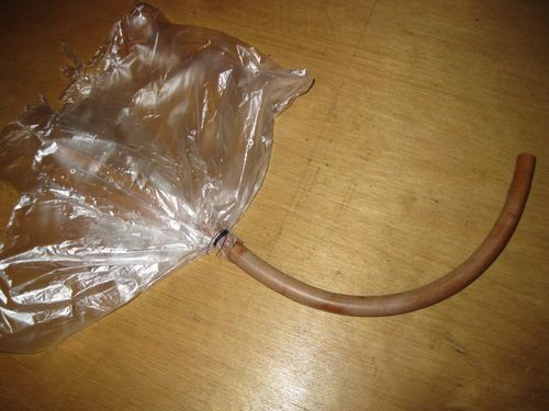 Простой водяной затвор для домашнего виноделия